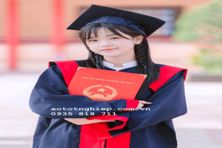 Áo cử nhân mua ở đâu đẹp? Top cửa hàng cho thuê áo cử nhân giá sinh viên.